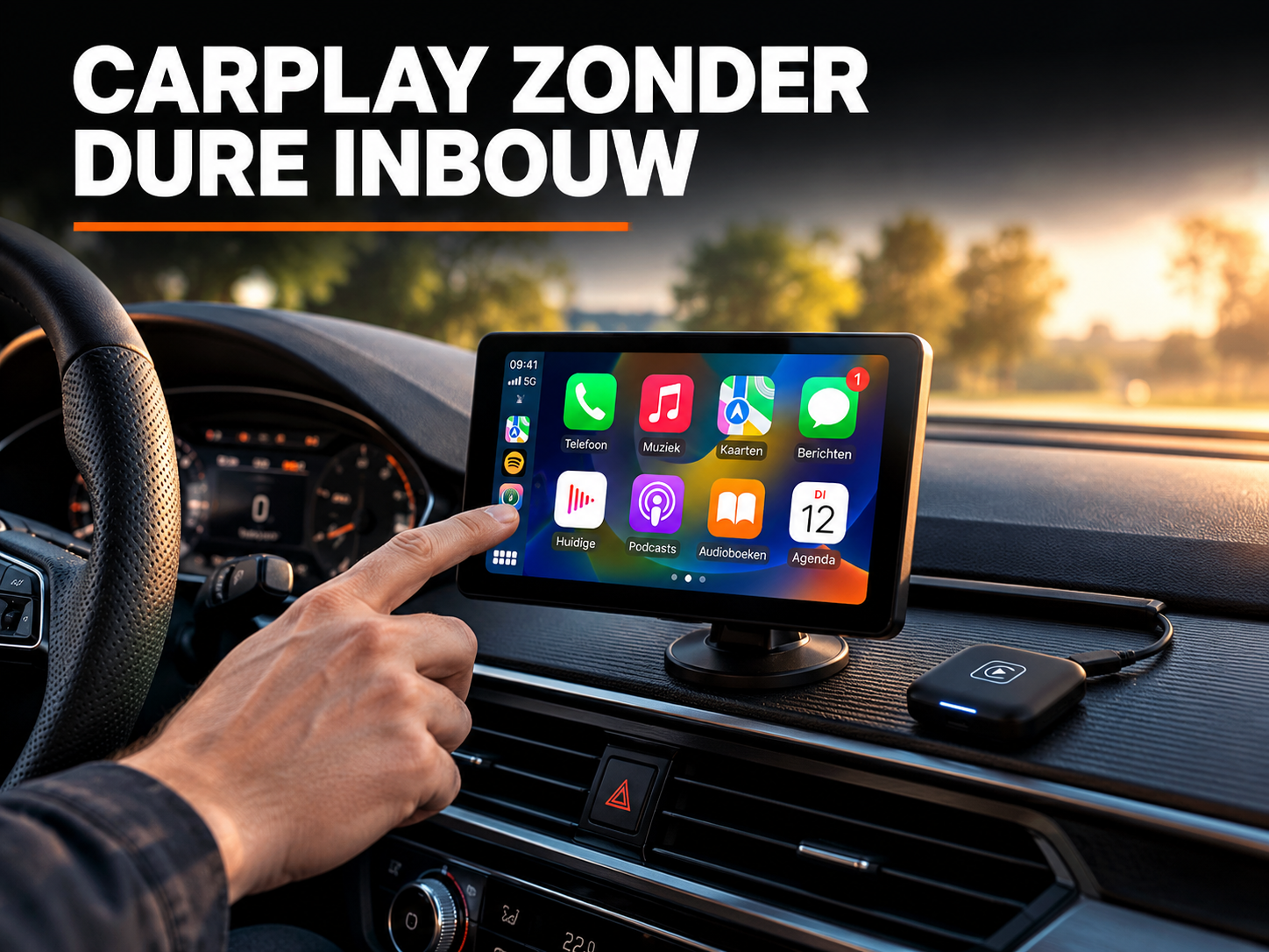 Dashboardscherm met CarPlay-app en draadloze dongle in de auto