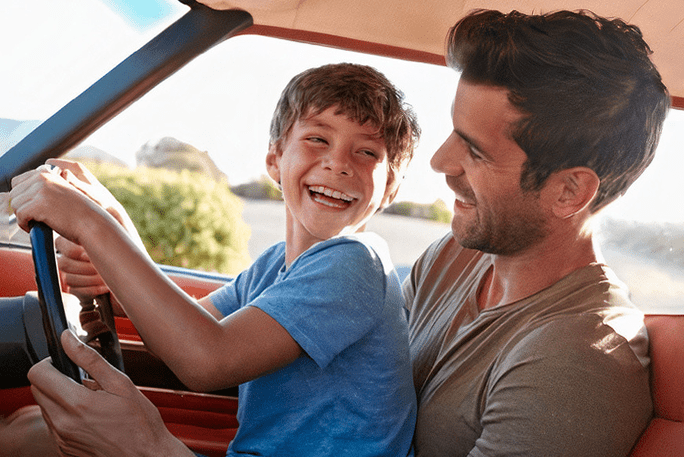 Kinderzitjes en Veiligheid in de Auto – Wat Zijn de Regels in 2025? - VCTparts.nl