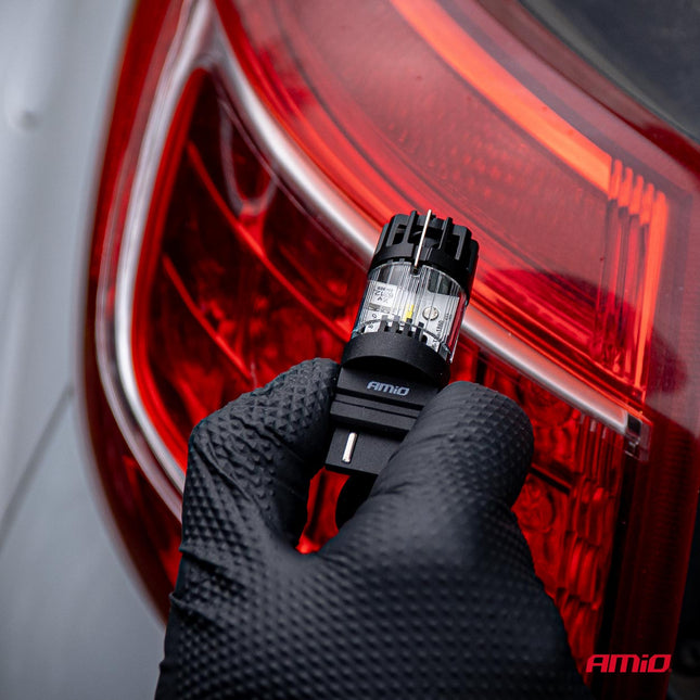 AMiO LED Lamp LumiTec 3157 P27W 12V FULL CANBUS – Krachtige Witte LED Vervanger (1 stuk)