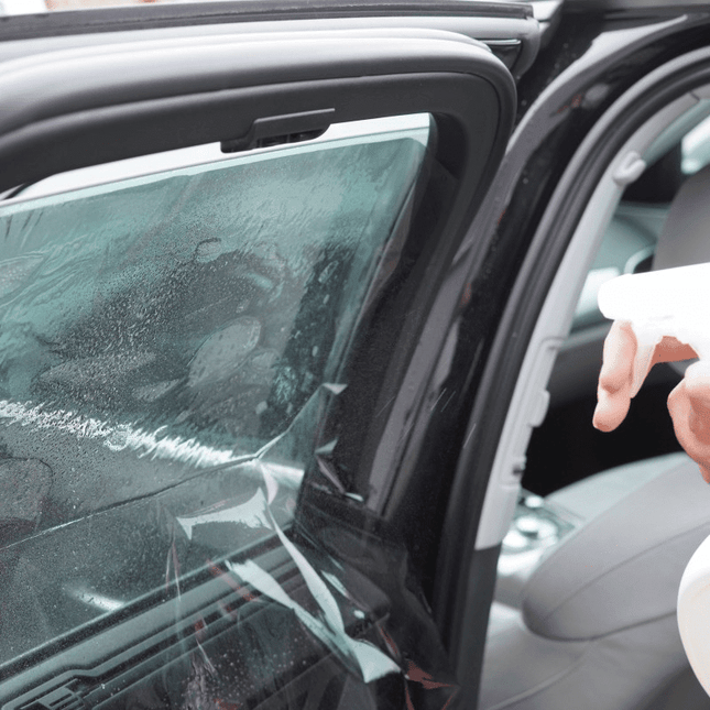 Einparts Auto Raamfolie 85% Bescherming - Krasbestendig en UV - werend 50cm x 300cm Zwart met Mesje en Tool - VCTparts.nl