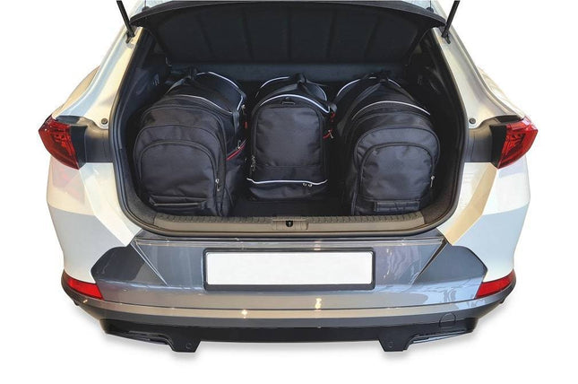 Kjust Kjust Reistassenset voor Cupra Formentor 2020-2024 - Set van 4 Tassen met 2 Roltassen 1 Sporttas en 1 Vliegtuigtas Harvest Automotive 2