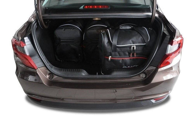 Kjust Kjust Reistassenset voor Fiat Tipo 5-deurs 2016-2023 - Set van 5 Tassen met 3 Roltassen en 2 Sporttassen Harvest Automotive 2