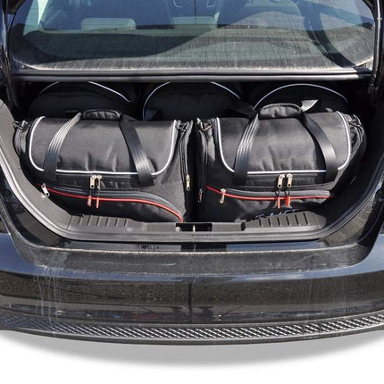 Kjust Kjust Reistassenset voor Ford Focus Sedan 2011-2014 - Set van 5 Tassen met 3 Roltassen en 2 Vliegtuigtassen Harvest Automotive 1