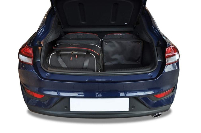 Kjust Kjust Reistassenset voor Hyundai i30 Fastback vanaf 2018 - Set van 4 Tassen met 2 Sporttassen en 2 Vliegtuigtassen Harvest Automotive 2