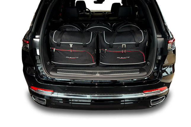 Kjust Kjust Reistassenset voor Jeep Grand Cherokee vanaf 2022 - Set van 5 Tassen met 3 Roltassen en 2 Vliegtuigtassen Harvest Automotive 1