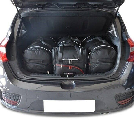 Kjust Kjust Reistassenset voor Kia Ceed 5-deurs 2012-2018 - Set van 4 Tassen met 2 Roltassen 1 Sporttas en 1 Vliegtuigtas Harvest Automotive 1
