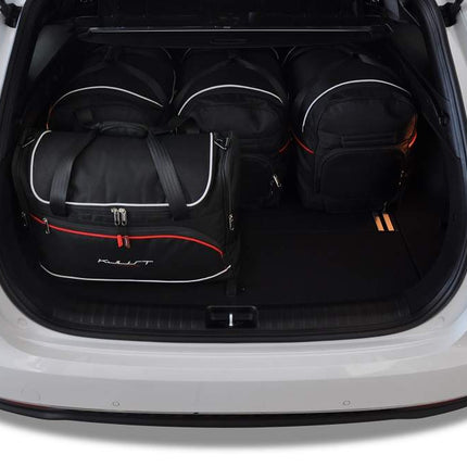Kjust Kjust Reistassenset voor Kia Ceed Sportswagon vanaf 2018 - Set van 5 Tassen met 3 Roltassen en 2 Vliegtuigtassen Harvest Automotive 2