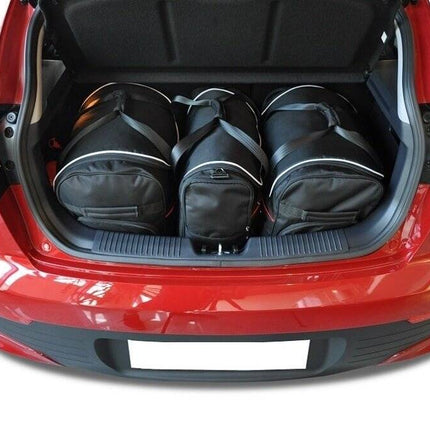 Kjust Kjust Reistassenset voor Kia Rio 3-deurs 2011-2017 - Set van 3 Tassen met 2 Roltassen en 1 Vliegtuigtas Harvest Automotive 1