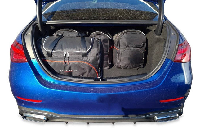Kjust Kjust Reistassenset voor Mercedes Benz C-Klasse Limousine vanaf 2021 - Set van 5 Tassen met 2 Roltassen 2 Sporttassen en 1 Vliegtuigtas Harvest Automotive 2