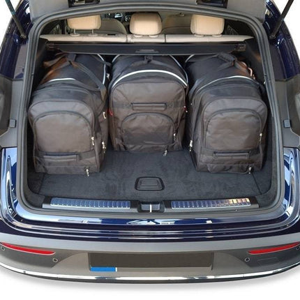 Kjust Kjust Reistassenset voor Mercedes Benz EQC vanaf 2020 - Set van 4 Tassen met 3 Roltassen en 1 Vliegtuigtas Harvest Automotive 2