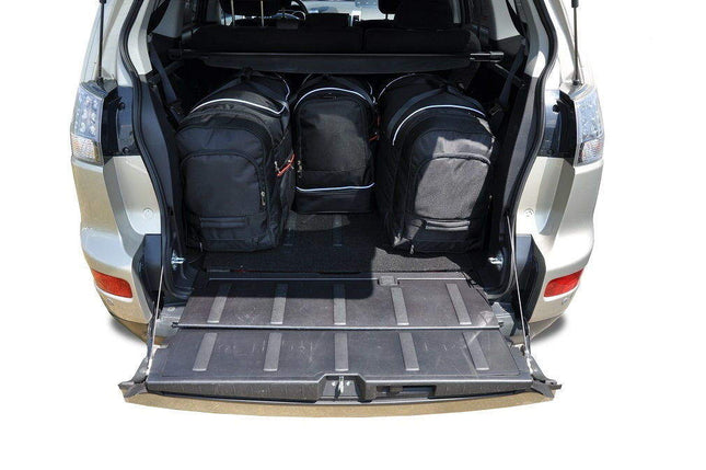 Kjust Kjust Reistassenset voor Mitsubishi Outlander 2007-2013 - Set van 4 Tassen met 2 Roltassen en 2 Sporttassen Harvest Automotive 2