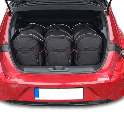 Kjust Kjust Reistassenset voor Opel Astra 5-deurs vanaf 2022 - Set van 3 Tassen met 3 Roltassen Harvest Automotive 1