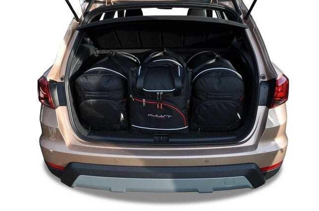Kjust Kjust Reistassenset voor Seat Arona vanaf 2018 - Set van 4 Tassen met 2 Roltassen 1 Sporttas en 1 Vliegtuigtas Harvest Automotive 1