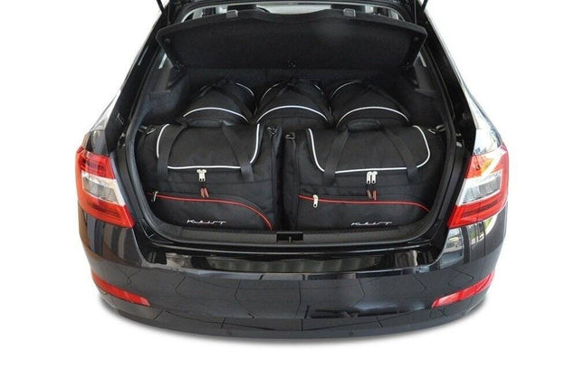Kjust Kjust Reistassenset voor Skoda Octavia 5-deurs 2013-2020 - Set van 5 Tassen met 3 Roltassen en 2 Sporttassen Harvest Automotive 1