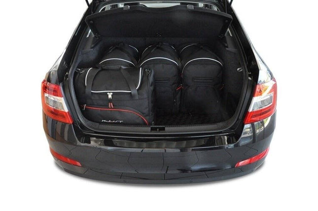 Kjust Kjust Reistassenset voor Skoda Octavia 5-deurs 2013-2020 - Set van 5 Tassen met 3 Roltassen en 2 Sporttassen Harvest Automotive 2