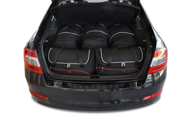 Kjust Kjust Reistassenset voor Skoda Octavia 5-deurs 2013-2020 - Set van 5 Tassen met 3 Roltassen en 2 Vliegtuigtassen Harvest Automotive 1