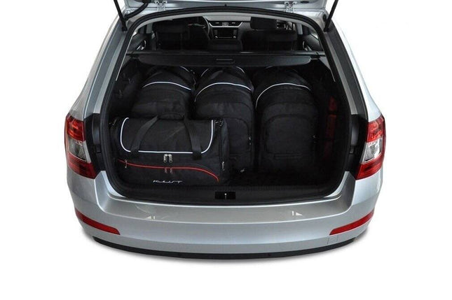 Kjust Kjust Reistassenset voor Skoda Octavia stationwagen 2013-2020 - Set van 5 Tassen met 3 Roltassen en 2 Vliegtuigtassen Harvest Automotive 2