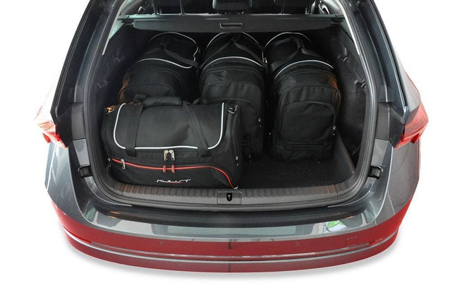 Kjust Kjust Reistassenset voor Skoda Octavia stationwagen vanaf 2020 - Set van 5 Tassen met 3 Roltassen en 2 Vliegtuigtassen Harvest Automotive 2