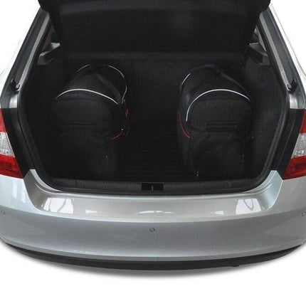 Kjust Kjust Reistassenset voor Skoda Rapid 5-deurs vanaf 2012 - Set van 5 Tassen met 3 Roltassen en 2 Vliegtuigtassen Harvest Automotive 4
