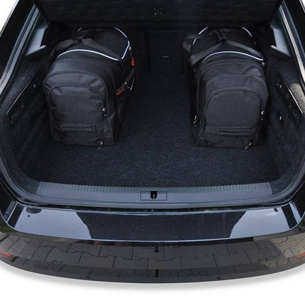 Kjust Kjust Reistassenset voor Skoda Superb 5-deurs hatchback 2019-2024 - Set van 5 Tassen met 3 Roltassen en 2 Sporttassen Harvest Automotive 4