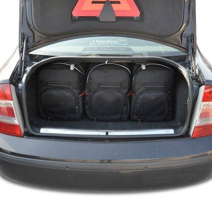 Kjust Kjust Reistassenset voor Skoda Superb Sedan 2002-2008 - Set van 5 Tassen met 3 Roltassen en 2 Sporttassen Harvest Automotive 2