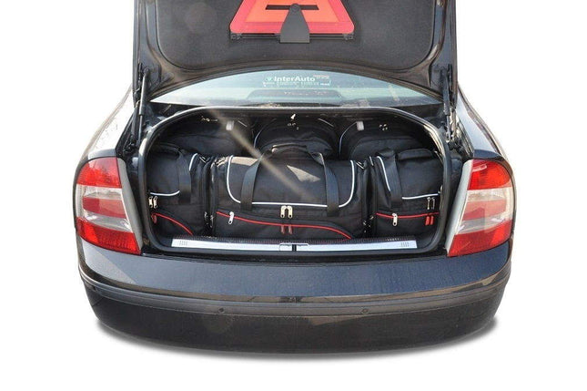 Kjust Kjust Reistassenset voor Skoda Superb Sedan 2002-2008 - Set van 5 Tassen met 3 Roltassen en 2 Vliegtuigtassen Harvest Automotive 1