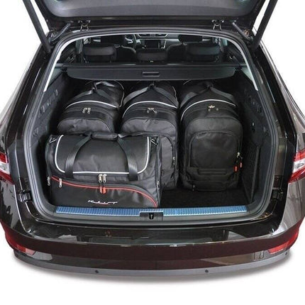 Kjust Kjust Reistassenset voor Skoda Superb stationwagen 2015-2024 - Set van 5 Tassen met 3 Roltassen en 2 Vliegtuigtassen Harvest Automotive 2