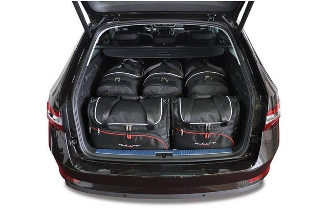 Kjust Kjust Reistassenset voor Skoda Superb stationwagen 2015-2024 - Set van 5 Tassen met 3 Roltassen en 2 Vliegtuigtassen Harvest Automotive 1