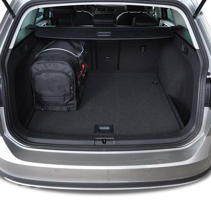 Kjust Kjust Reistassenset voor Volkswagen Golf stationwagen 2013-2020 - Set van 5 Tassen met 3 Roltassen en 2 Vliegtuigtassen Harvest Automotive 5