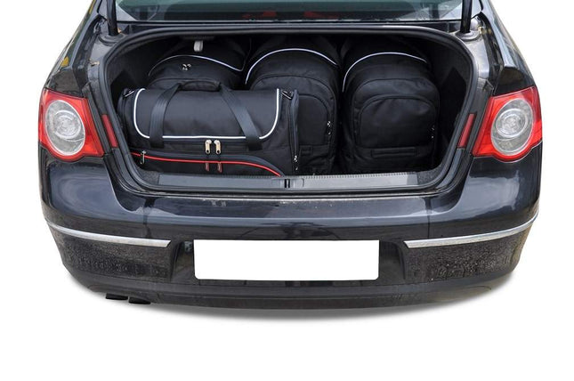 Kjust Kjust Reistassenset voor Volkswagen Passat Sedan 2005-2011 - Set van 5 Tassen met 3 Roltassen en 2 Vliegtuigtassen Harvest Automotive 2