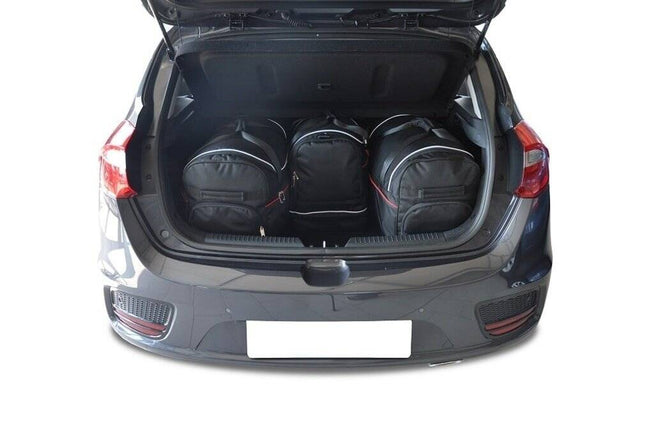 Kjust Reistassenset voor Kia Ceed 5-deurs 2012-2018 - Set van 4 Tassen met 2 Roltassen 1 Sporttas en 1 Vliegtuigtas