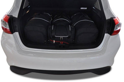 Kjust Reistassenset voor Nissan Pulsar 5-deurs vanaf 2014 - Set van 4 Tassen met 2 Roltassen 1 Sporttas en 1 Vliegtuigtas