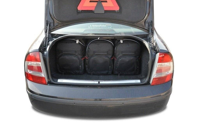 Kjust Reistassenset voor Skoda Superb Sedan 2002-2008 - Set van 5 Tassen met 3 Roltassen en 2 Sporttassen