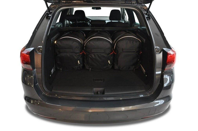 Kjust Reistassenset voor Opel Astra Sports Tourer 2015-2022 - Set van 5 Tassen met 3 Roltassen en 2 Sporttassen