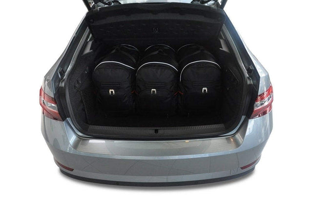 Kjust Reistassenset voor Skoda Superb 5-deurs hatchback 2015-2019 - Set van 5 Tassen met 3 Roltassen en 2 Sporttassen