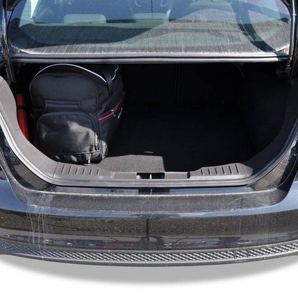 Kjust Reistassenset voor Ford Focus Sedan 2011-2014 - Set van 5 Tassen met 3 Roltassen en 2 Vliegtuigtassen