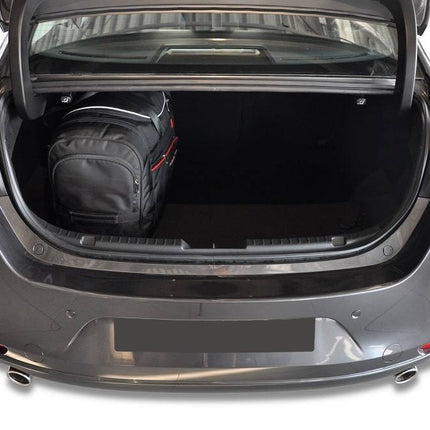 Kjust Reistassenset voor Mazda 3 Sedan vanaf 2019 - Set van 5 Tassen met 3 Roltassen en 2 Vliegtuigtassen