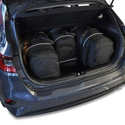 Kjust Reistassenset voor Kia Ceed 5-deurs vanaf 2018 - Set van 4 Tassen met 2 Roltassen 1 Sporttas en 1 Vliegtuigtas
