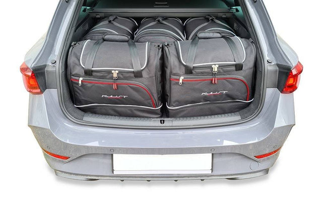 Kjust Reistassenset voor Cupra Leon stationwagen vanaf 2020 - Set van 5 Tassen met 3 Roltassen en 2 Sporttassen