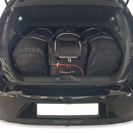 Kjust Reistassenset voor Opel Astra 5-deurs vanaf 2022 - Set van 4 Tassen met 2 Roltassen 1 Sporttas en 1 Vliegtuigtas