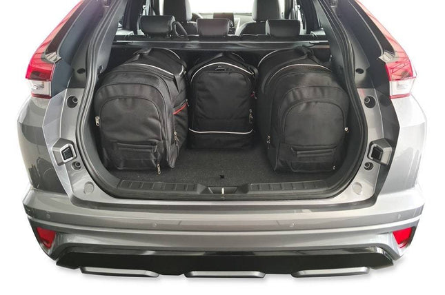Kjust Reistassenset voor Mitsubishi Eclipse Cross vanaf 2017 - Set van 4 Tassen met 2 Roltassen 1 Sporttas en 1 Vliegtuigtas