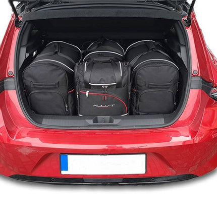Kjust Reistassenset voor Opel Astra 5-deurs vanaf 2022 - Set van 4 Tassen met 2 Roltassen 1 Sporttas en 1 Vliegtuigtas