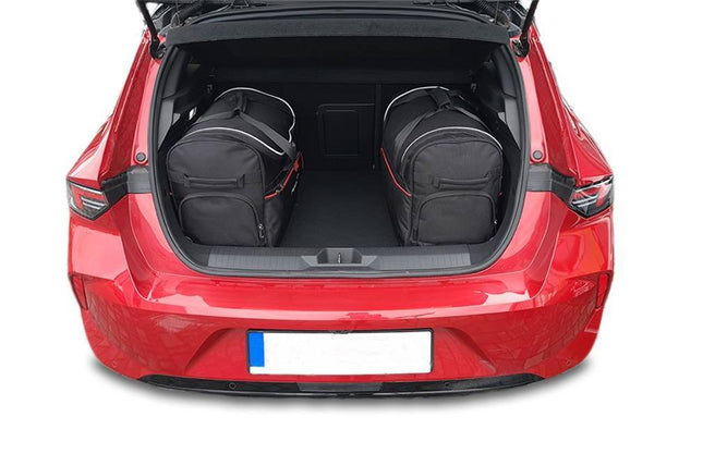 Kjust Reistassenset voor Opel Astra 5-deurs vanaf 2022 - Set van 3 Tassen met 3 Roltassen