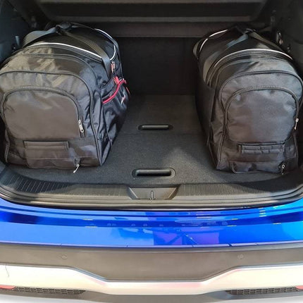 Kjust Reistassenset voor Nissan Qashqai vanaf 2021 - Set van 4 Tassen met 2 Roltassen 1 Sporttas en 1 Vliegtuigtas