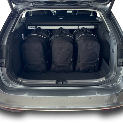 Kjust Reistassenset voor Skoda Superb stationwagen vanaf 2024 - Set van 5 Tassen met 3 Roltassen en 2 Sporttassen