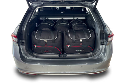 Kjust Reistassenset voor Skoda Superb stationwagen vanaf 2024 - Set van 5 Tassen met 3 Roltassen en 2 Sporttassen